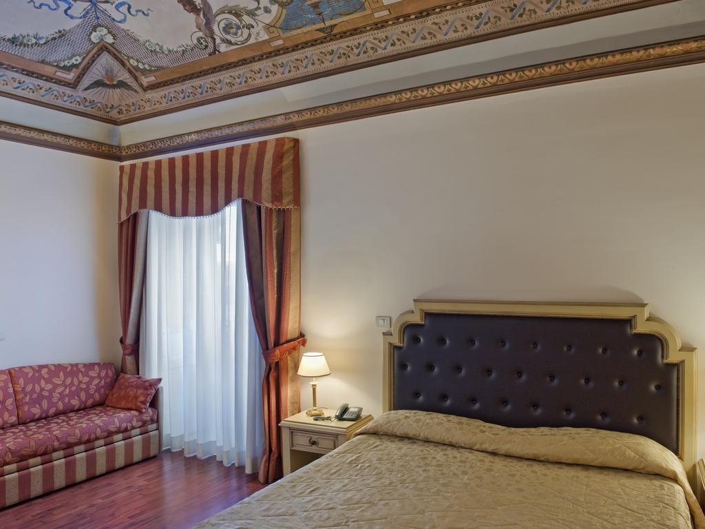 Manganelli Palace Hotel Catânia
